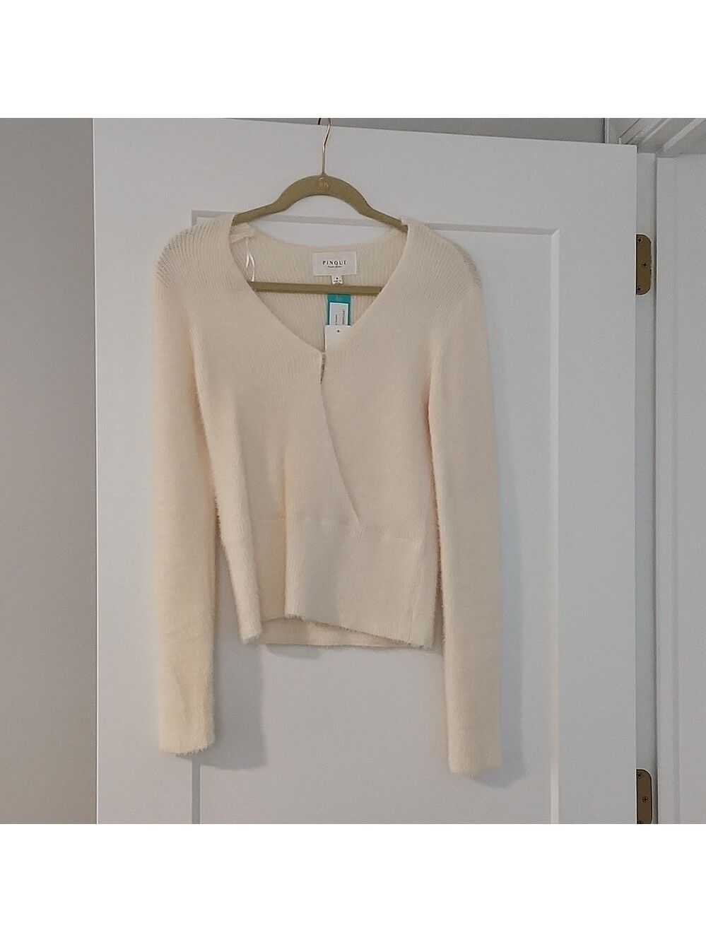 V neck sweater